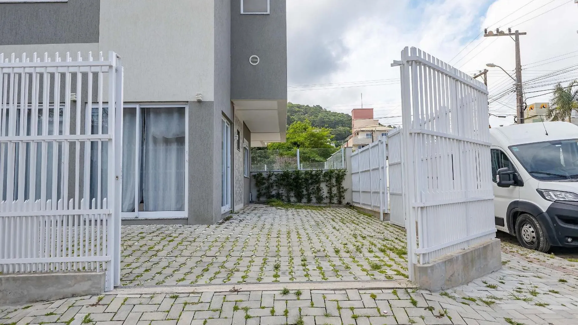 דירה Loft Aconchegante A Poucos Minutos Da Praia De בומבינאס